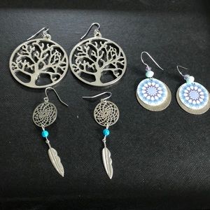 3 pairs of earrings